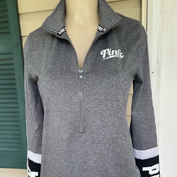 PINK Women’s Small Ultimate Grey Half Zip - Picture 1 of 9